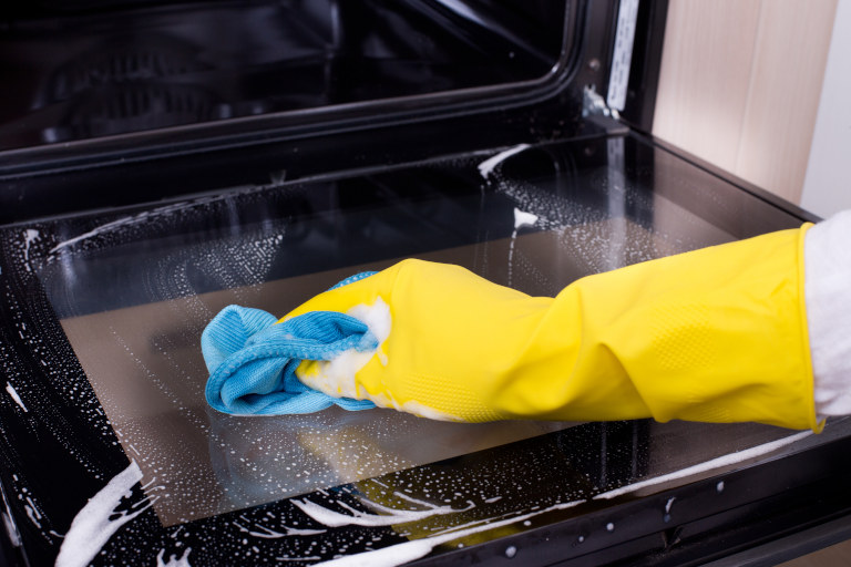 How to clean your cooker’s interior