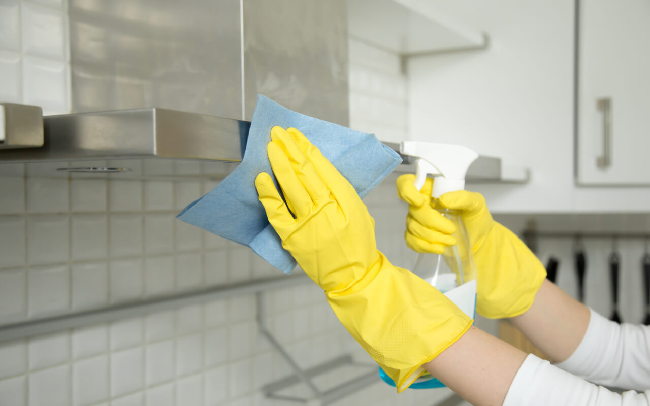 How to clean the exterior of a stainless steel extractor hood