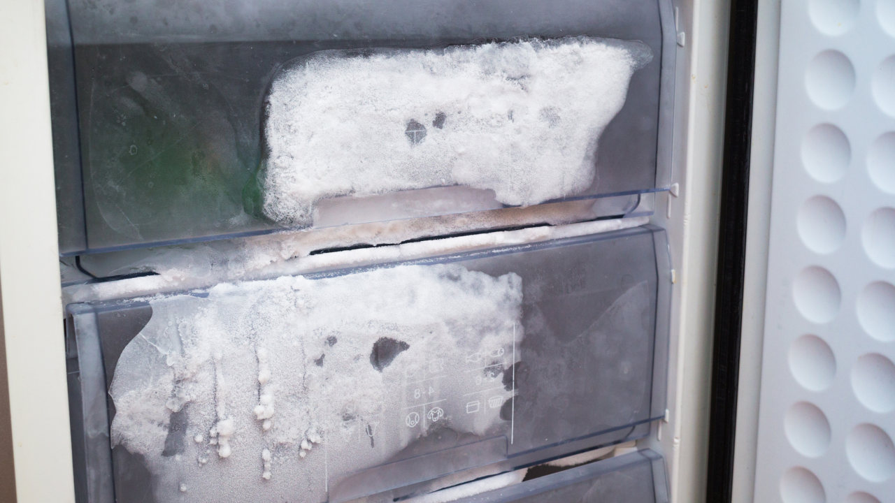 How to fix a freezer that isn't cooling?