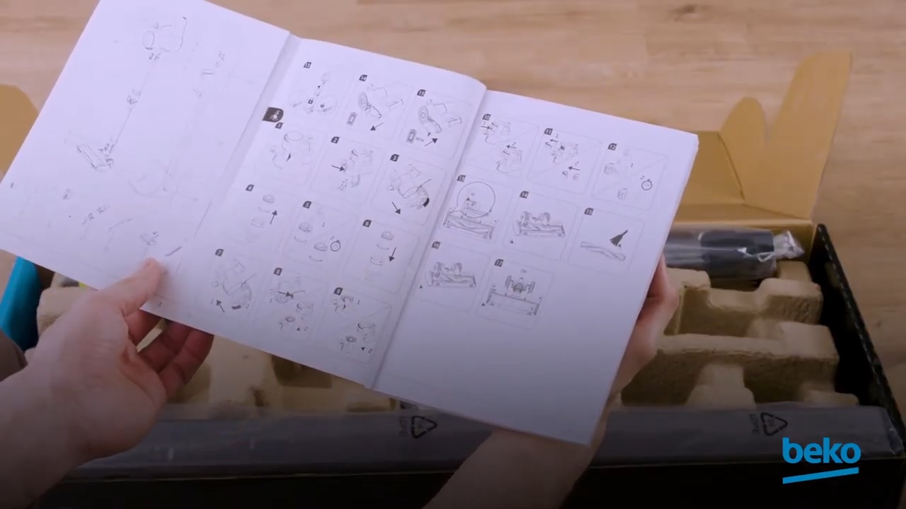 How to install PowerClean™ cordless vacuum cleaner