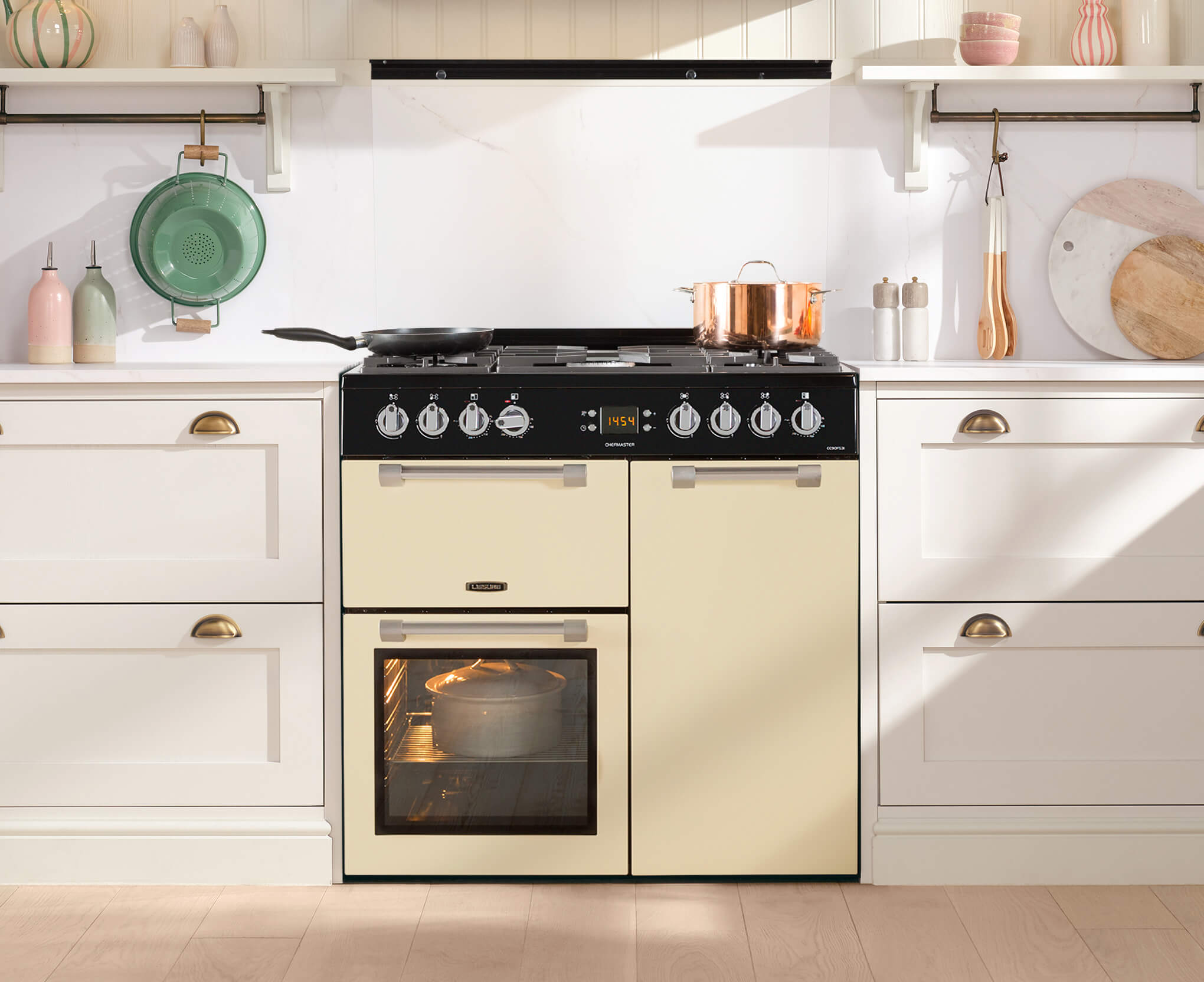 Cream Range Cookers | Find A Retailer | Leisure