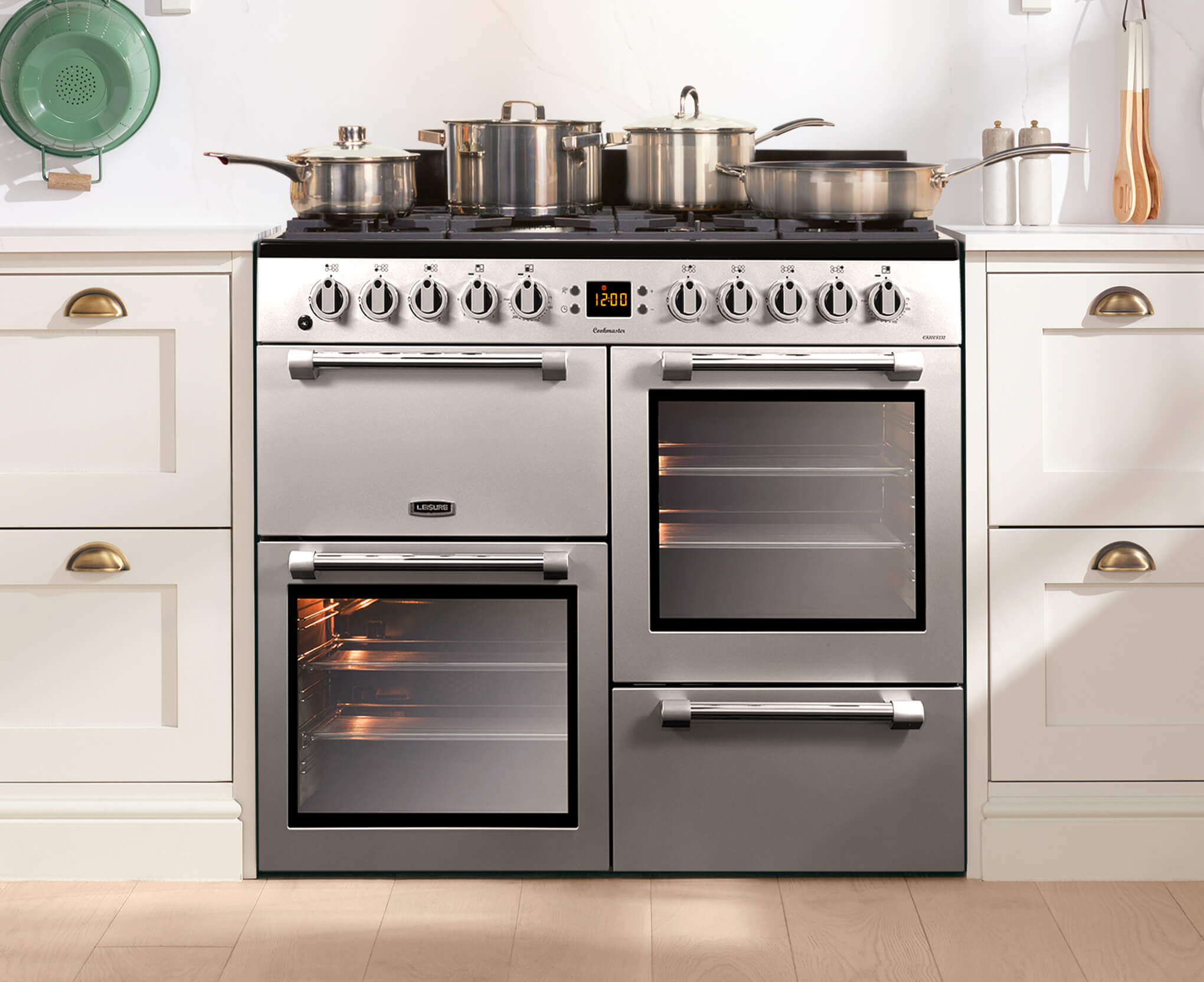 Silver Range Cookers | Leisure