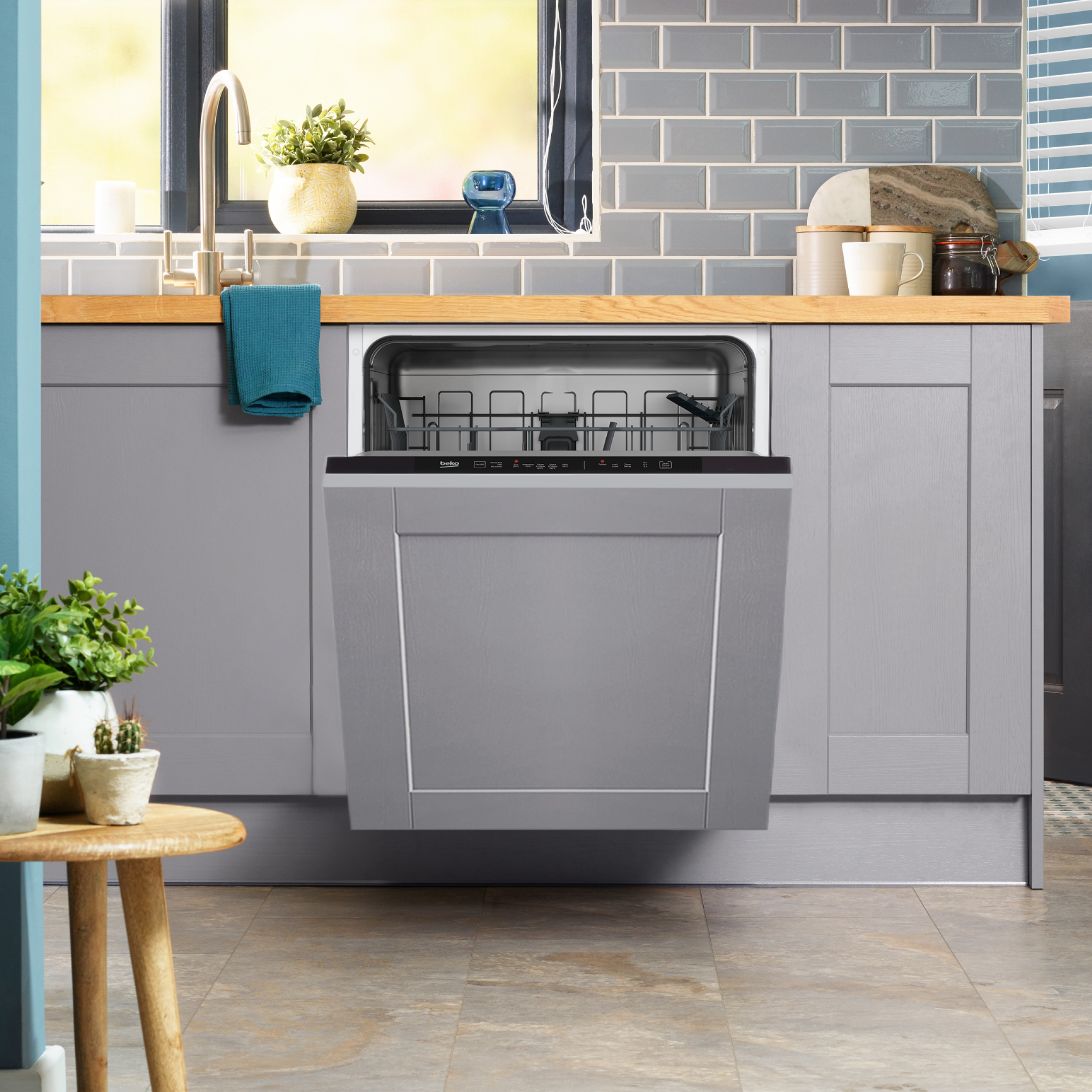 Beko DIN15X20 Full-size Fully Integrated Dishwasher thumbnail 4
