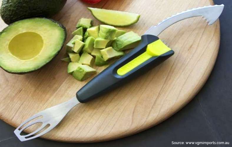 Multi-tool that cuts, de-pits, slices, scoops, mashes avocadoes 