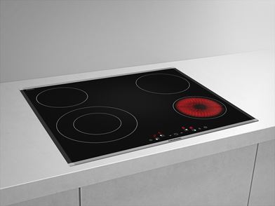 60cm Vitroceramic Hob With Digital Display GIEV613420E | Grundig UK